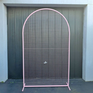 Pink Mesh – Half Moon Arch